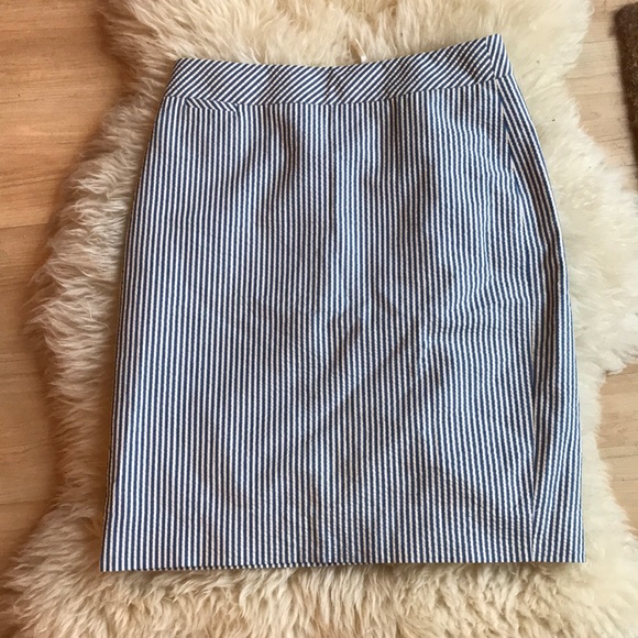 J. Crew Dresses & Skirts - J. Crew Seersucker Pencil Skirt